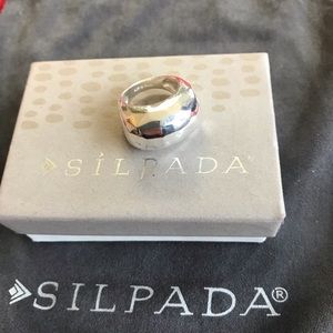 Silpada Hammered ring